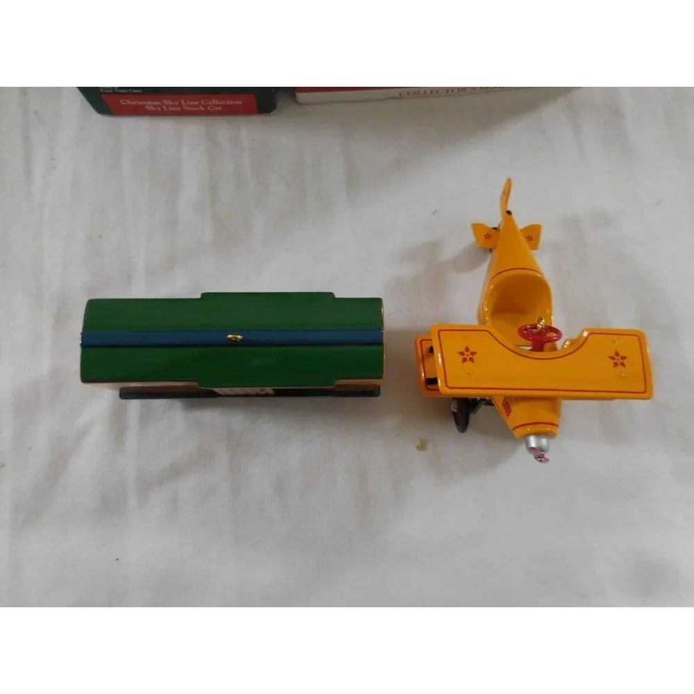 Hallmark Keepsake Ornament 1930 Custom Biplane Kiddie‎ Car Classics 2001 + Stock